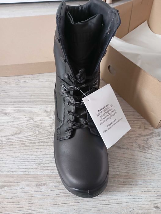 Мъжки обувки, кубинки, нови