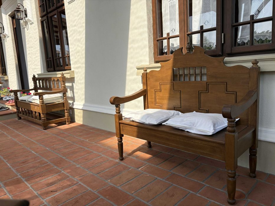 Mobila de interior si exterior/masca de calorifer, canapele lemn masiv