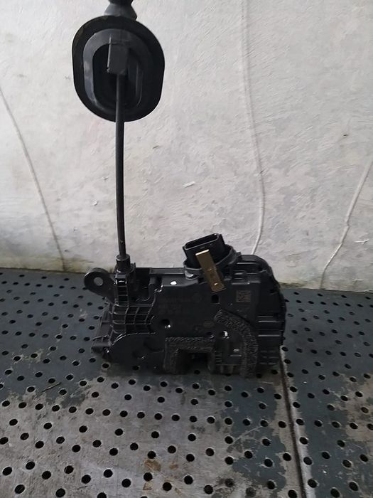 Broasca usa dreapta fata renault captur 1 j5 h5 805022764r