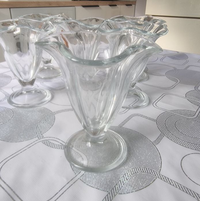 Десертница и салатница