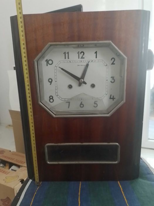 3бр стенни часовници