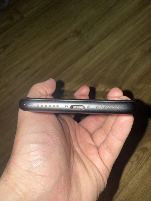 Vand iphone 11, 89% sanatate