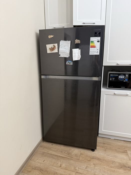 Хололильник 2024 года