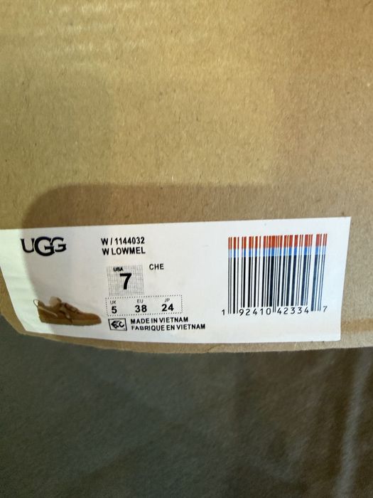 ugg lowmel 38 noi