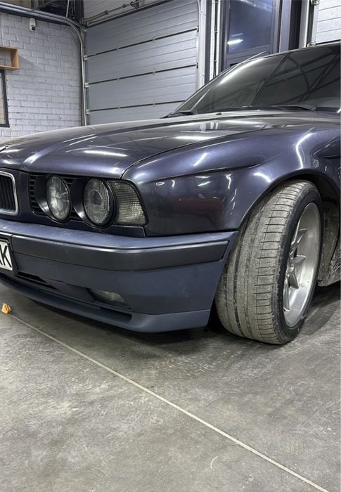 Передний бампер на bmw e34