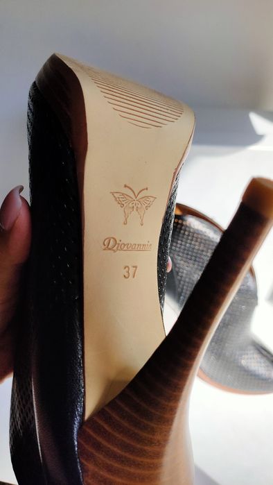 Продам ботильоны женские рр.37 (36)