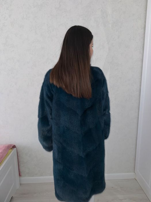 Продается зимняя шуба