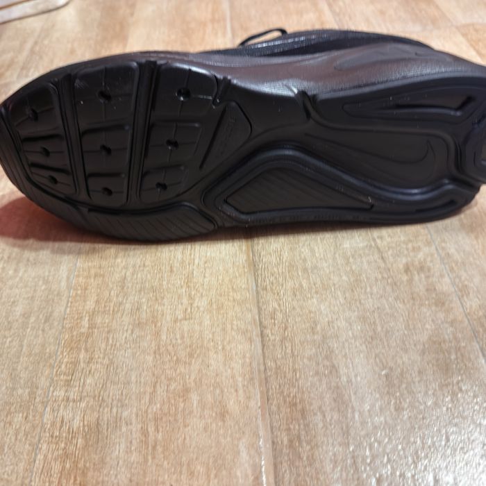 Маратонки nikeеее