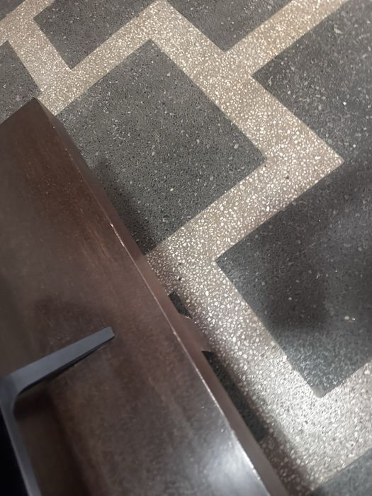 Пейка / ТВ шкаф от масив – 135х35х30 см – 100 лв.