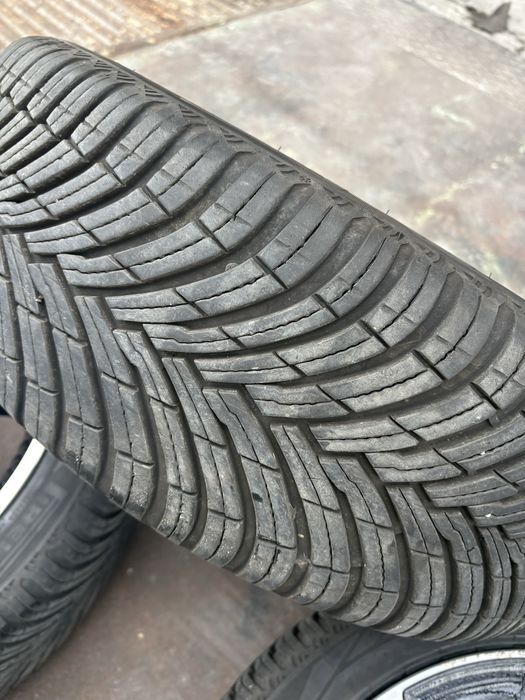 Джанти с гуми  Toyota Yaris 17 5x100