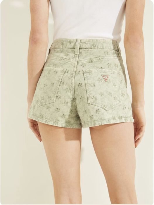 Къси панталонки Guess