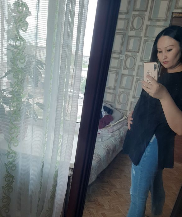 Продам для беременных джинсы летнее.