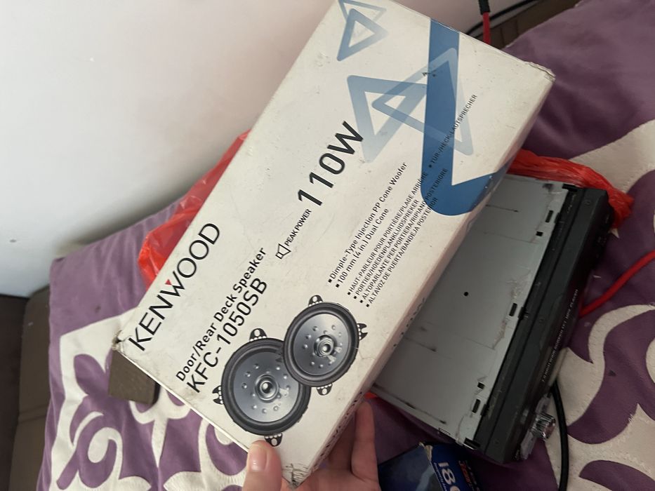 Магнитофон с колонками