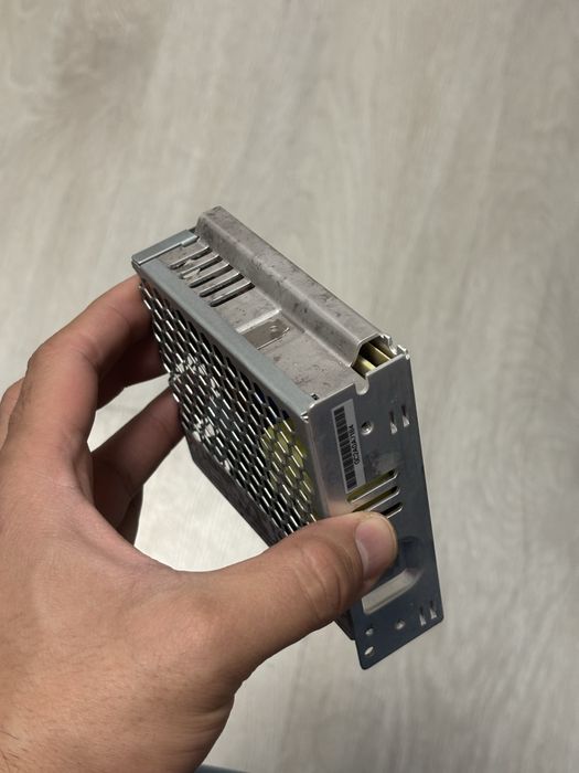 dvr Hikvsion 8 channel cu hdd 2 Tb si sursa