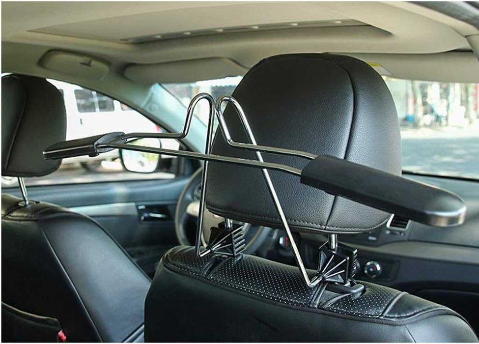 Универсална закачалка за дрехи за автомобил - практична и удобна