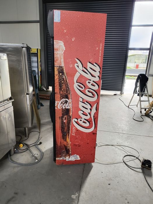 Средно температурна хл. Витрина от +2до +4 градуса Витрина