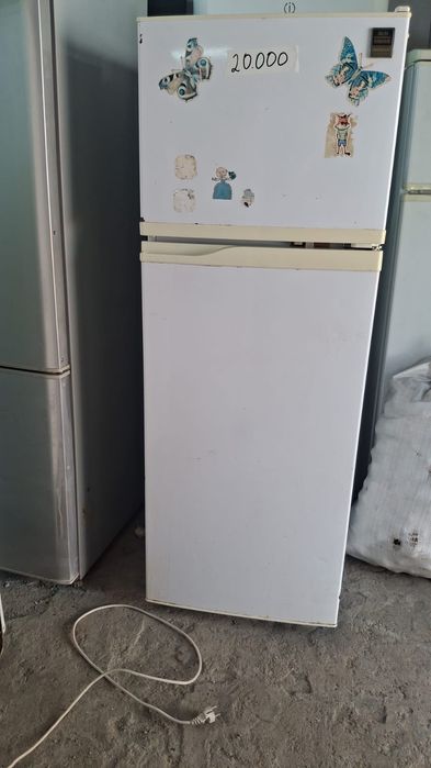 Продам холодильник