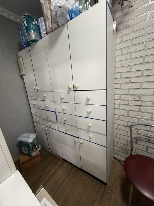 Шкаф аптечный бу