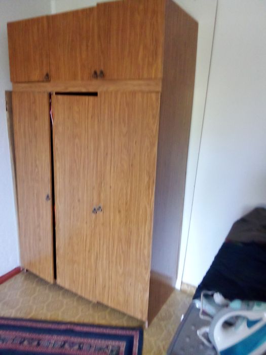 Продаю диван срочно