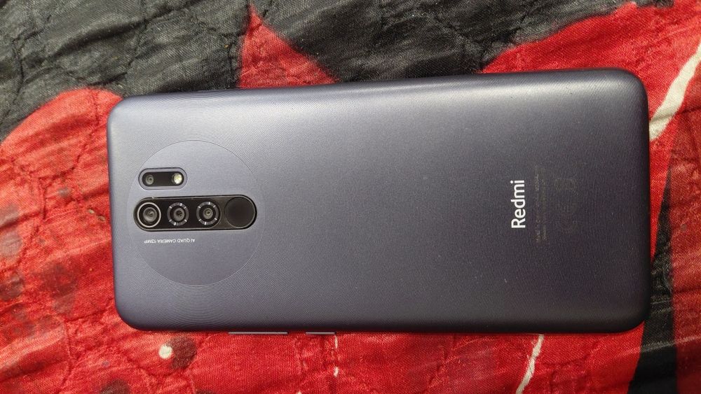 Продам  редми 9  срочно