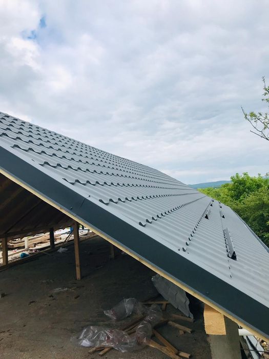 Firma acoperisuri coplete cu materiale de la AlaZ