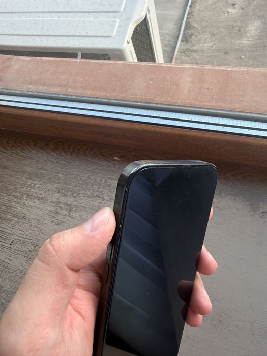 Продам Iphone 16 pro max 256 e-sim