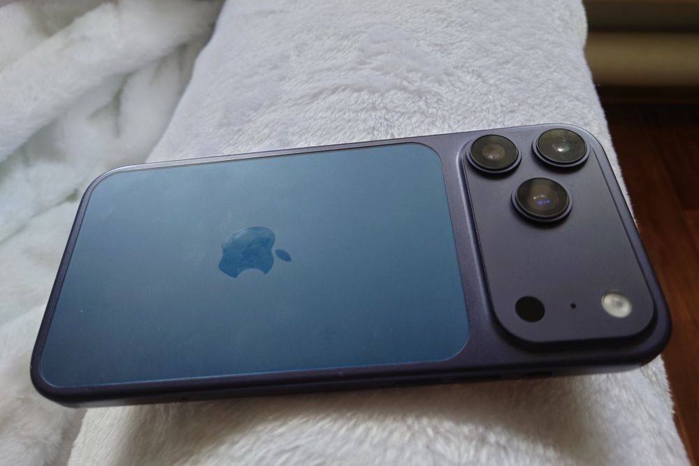 iPhone 17 pro max китай