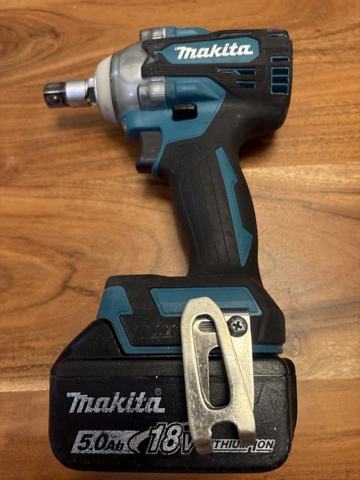 Акумулаторен Ударен Гайковерт Makita DTW302
