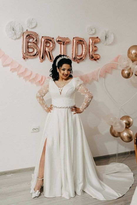 Vând rochie de mireasă