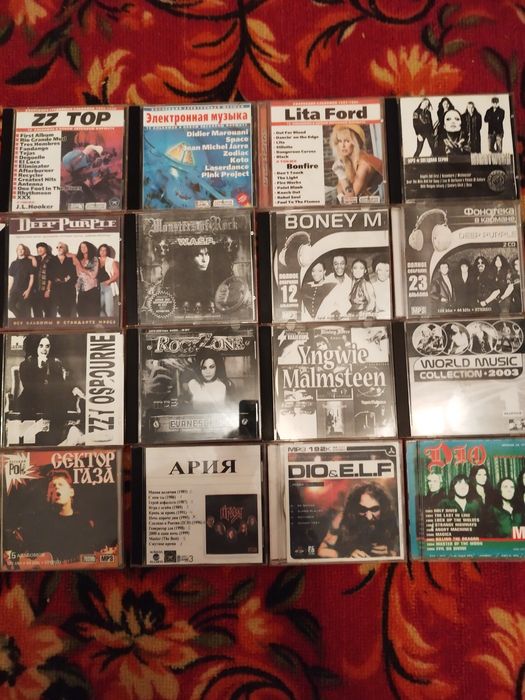 Продам музыкальные СД диски в формате мп3