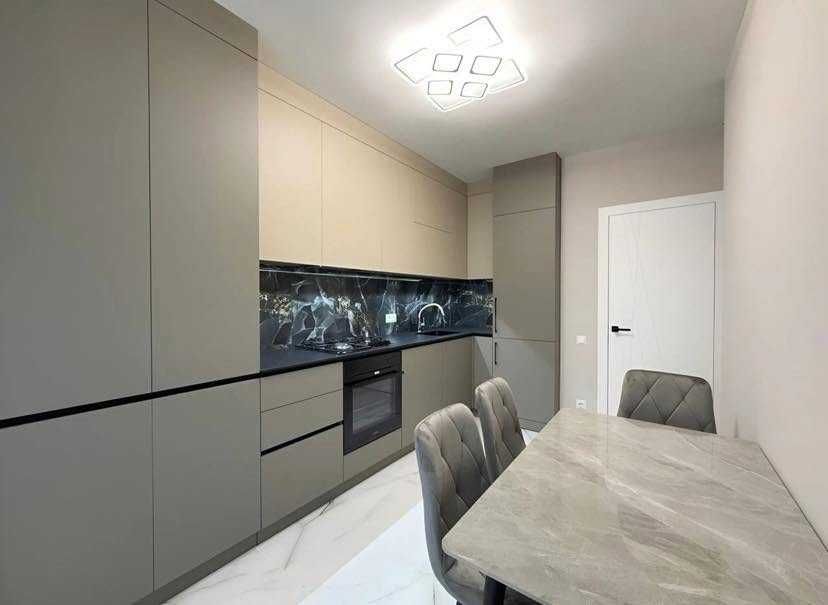 Дава се под наем Двустаен апартамент в Пловдив, Кършияка - 59 кв.м за 357 € - Снимка #2