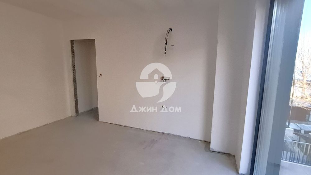 Просторен двустаен апартамент на ПЪРВА ЛИНИЯ МОРЕ в гр. Несебър