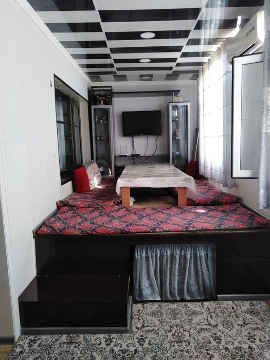 3 xonali uy sotiladi