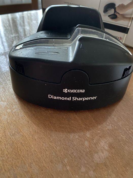 Точило за керамични и стоманени ножове KYOCERA