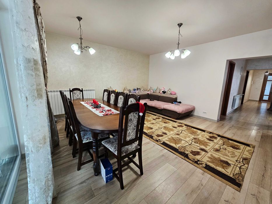 Casă / vilă premium 3 dormitoare, teren 1.300 mp – Săucești