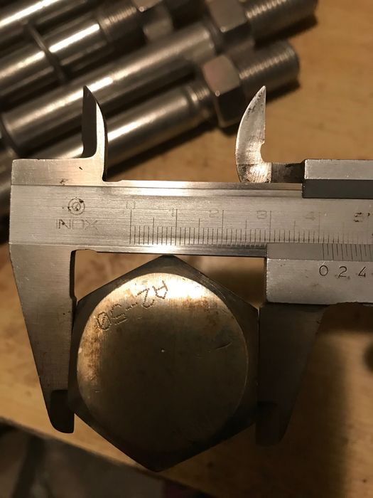 Болтове и гайки от неръждавейка  А2-70 М12 , М16 , М20