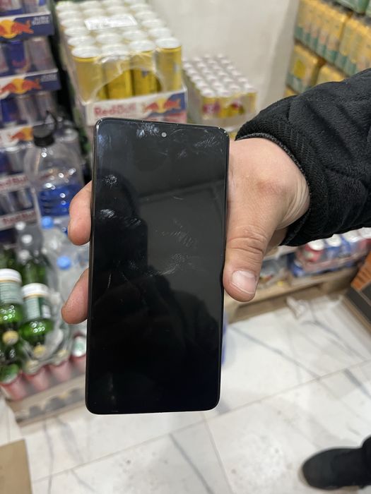 Самсунг а51 в хорошем состояние