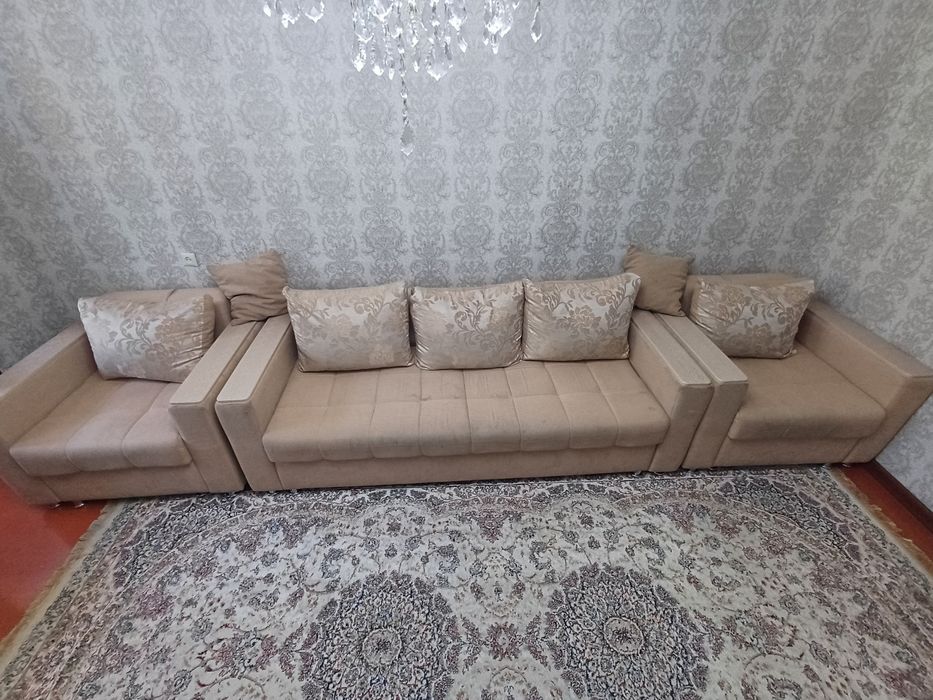 Продам Диван в отличном состоянии