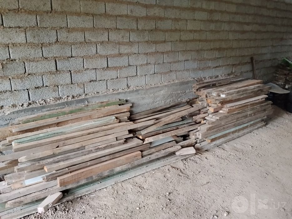 Курилиш учун тахтала сотилади + 50/60 та шиферам бор хаммасини 500$ га