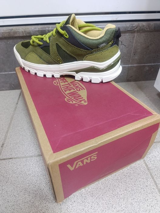 Нови маратонки VANS