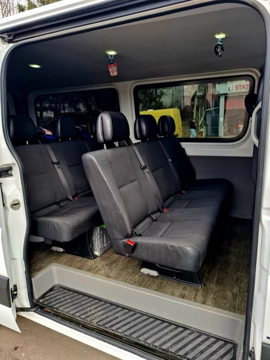 Vând Mercedes Sprinter 8+1
