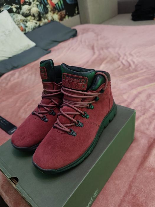Vând ghete timberland