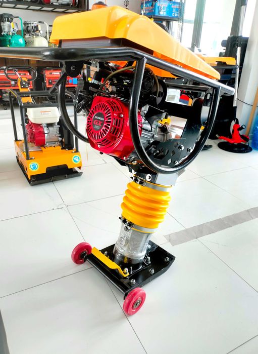 Вибротрамбовка кенгуру бензинли   HCR110B купить в Ташкенте