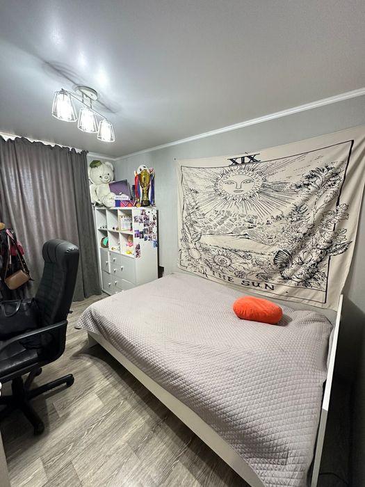 Продам 5 комнатную квартиру