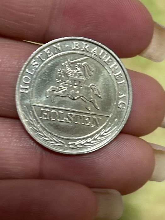 Жетоны HOLSTEN 5 и 3