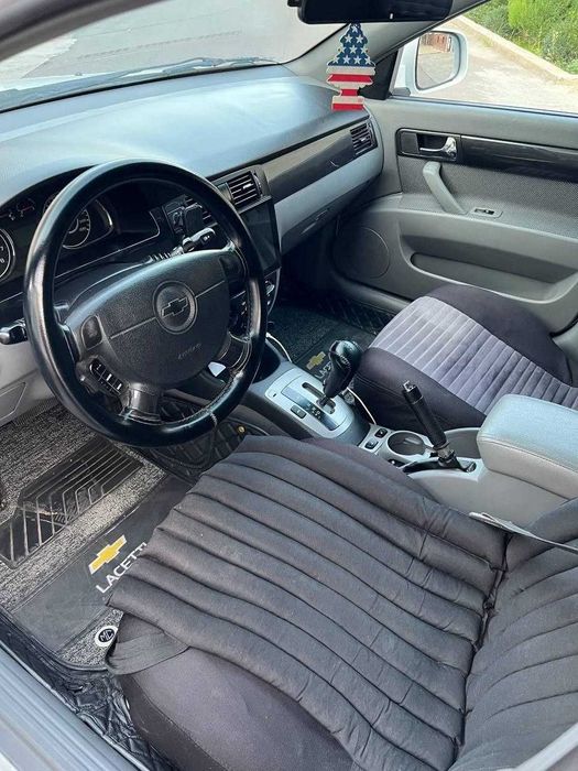 Продаётся Chevrolet Lacetti 1.6 AT