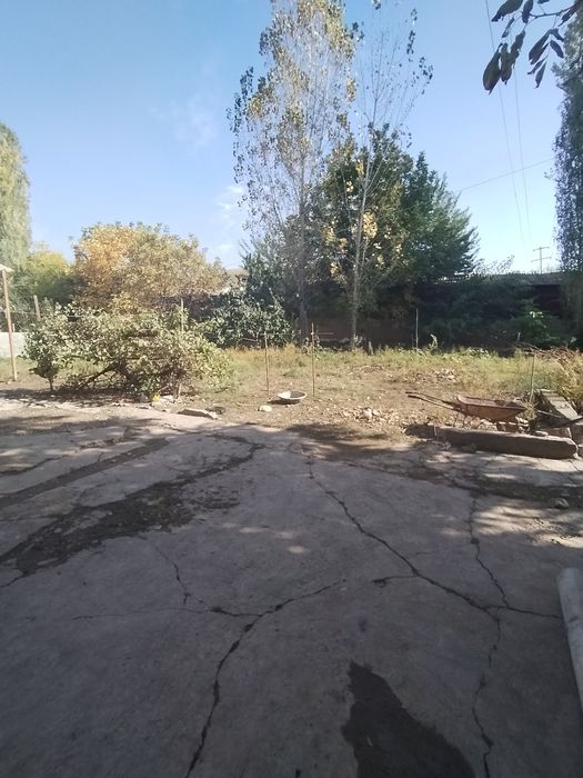 Бостонлик тұмани Аидараль кишлогида уи сотилади келишадиган жоиы бор