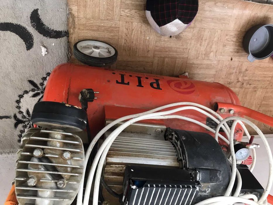 Компрессор сатылады