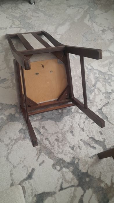 Продам стулья в гостинную