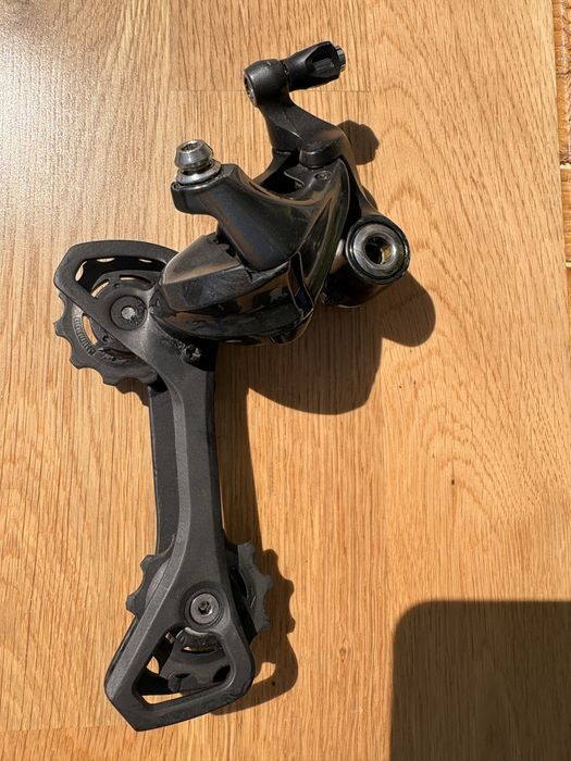Заден дерайльор ultegra 6800